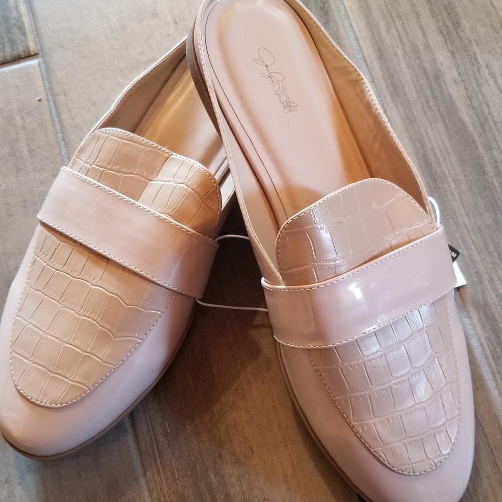 Jaclyn Smith loafers neutral color and NWT size 10